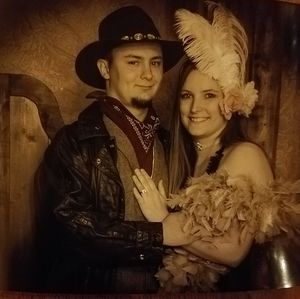 Meet your Posher, Brooke